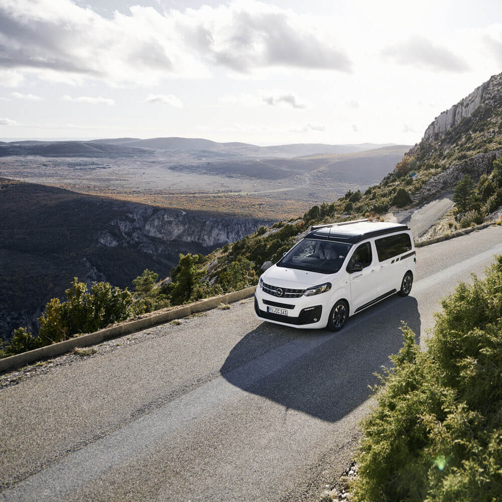 Opel-Berkemeier-Zafira-Life-CROSSCAMP-Panorama2